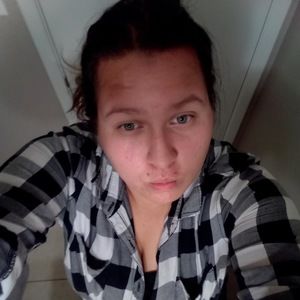 Meet your Posher, Selena